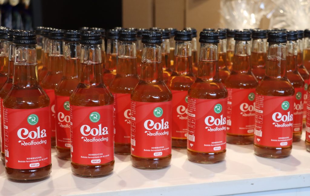 La kombucha de Carlos Ríos arriba a tots els Supermercats Llobet.