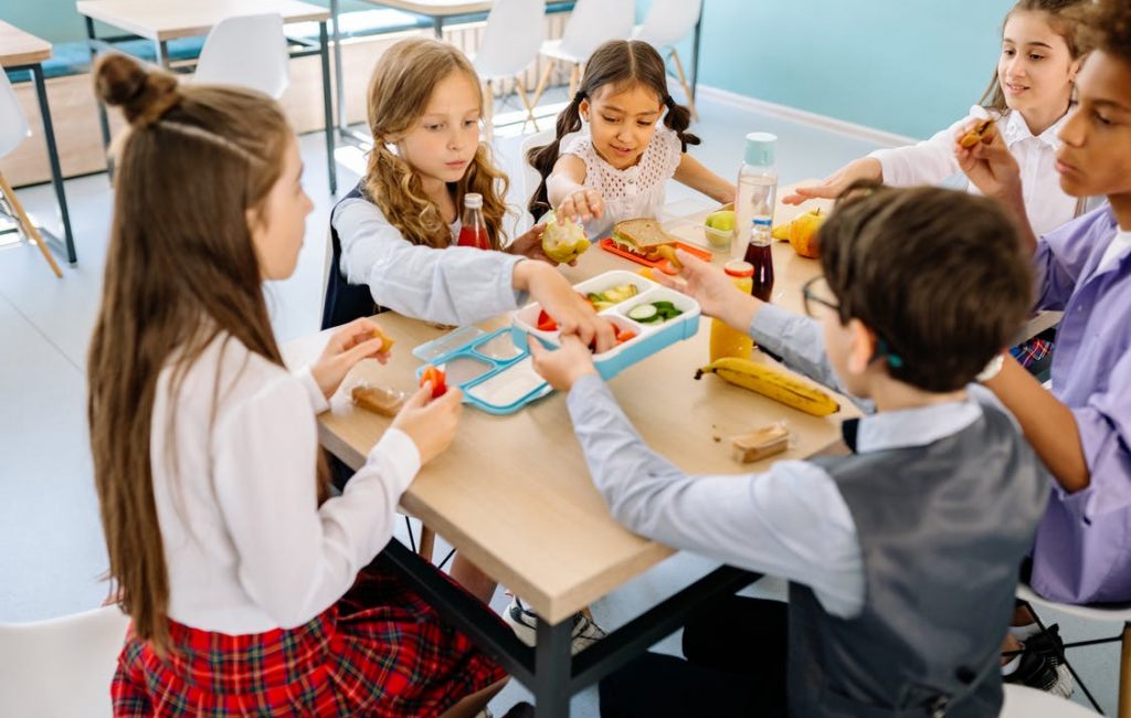 10 ALIMENTS INDISPENSABLES PER LA TORNADA A L’ESCOLA